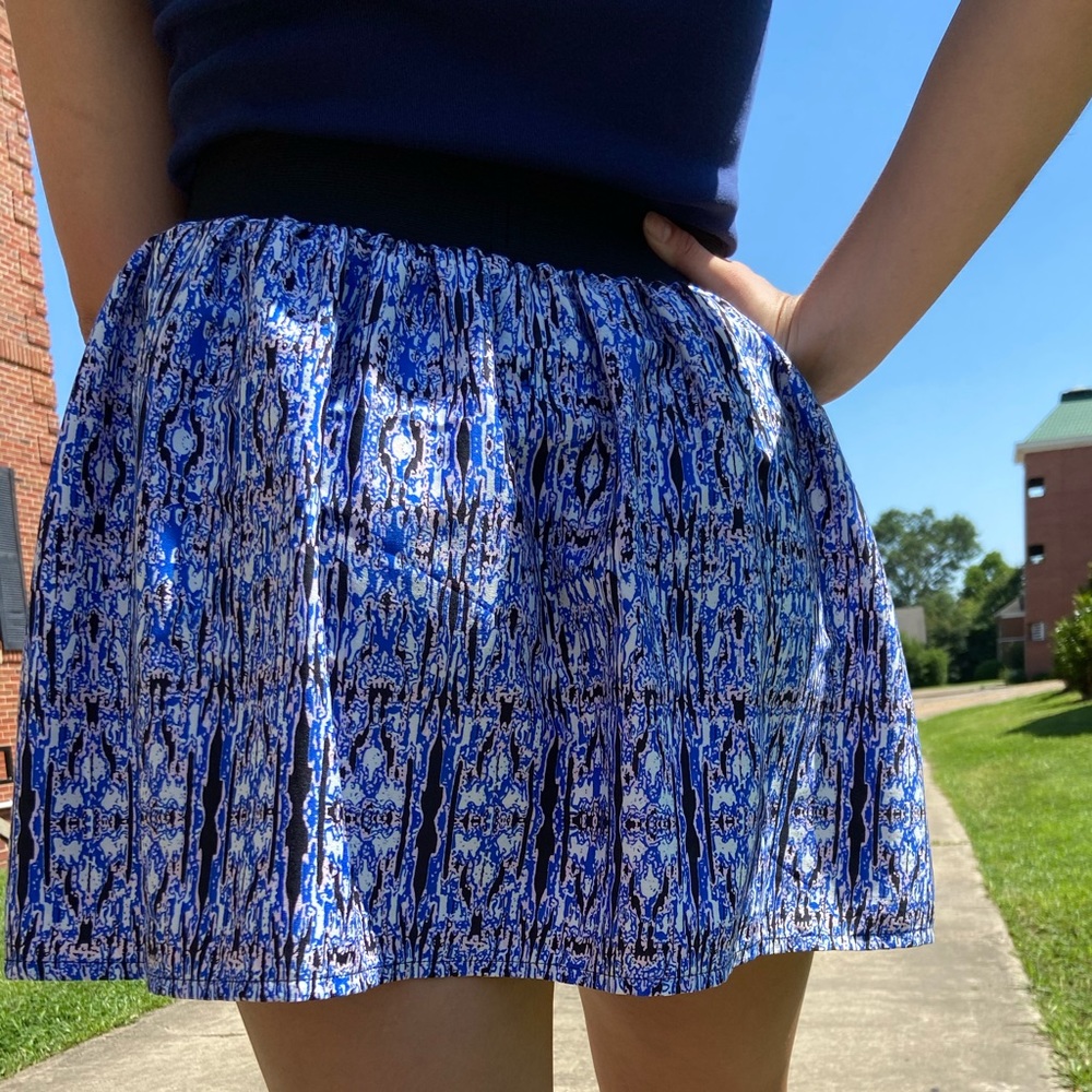Patterned Mini Skirt - Picture 3 of 3